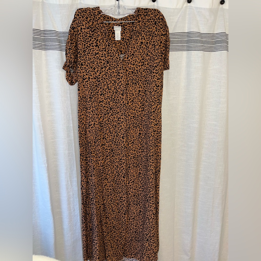Leopard print midi dress